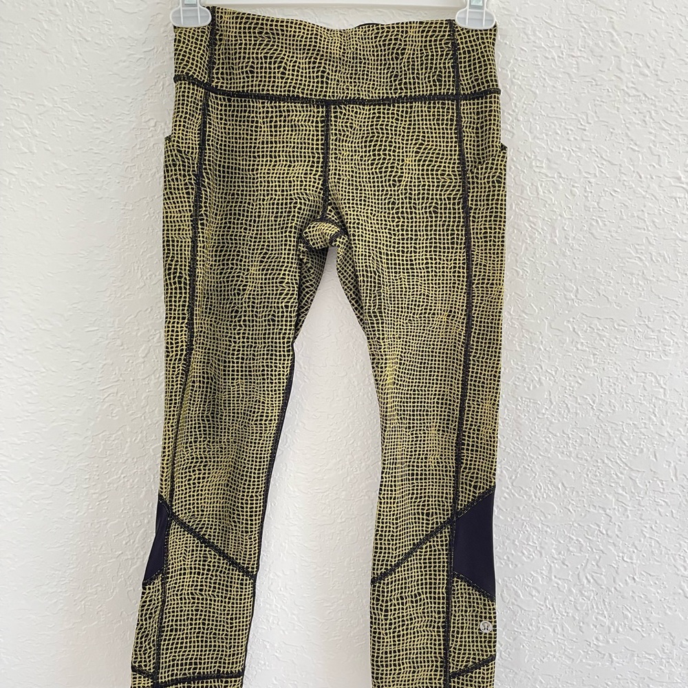 Lululemon Pace Rival Crop Mesh Fall Net Toxic Bla… - image 6